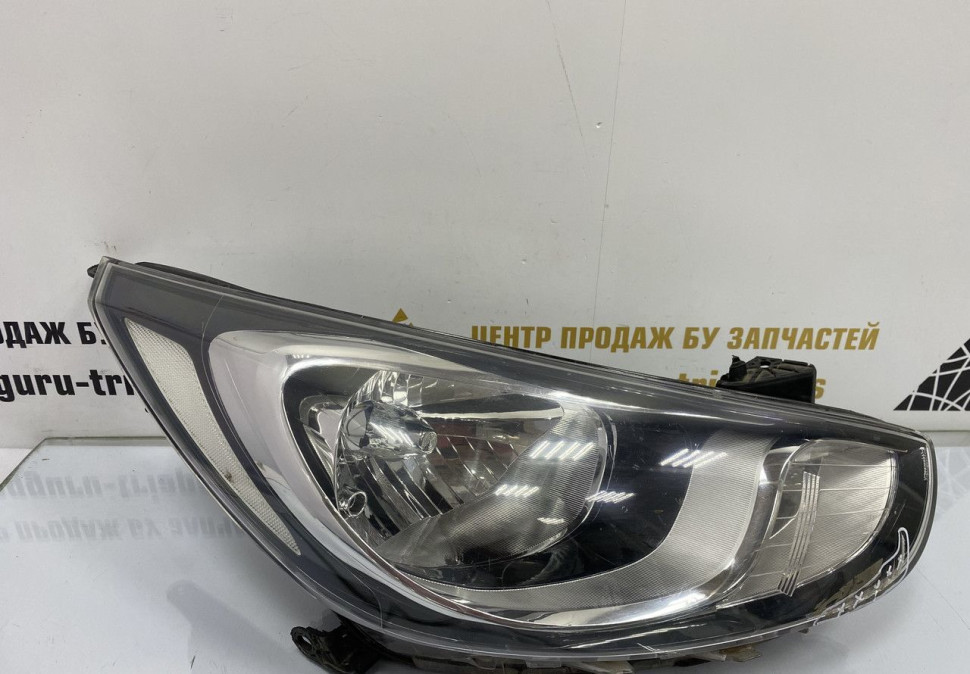Фара правая Hyundai Solaris 1 дорестайлинг 2010 OEM 921024L000
