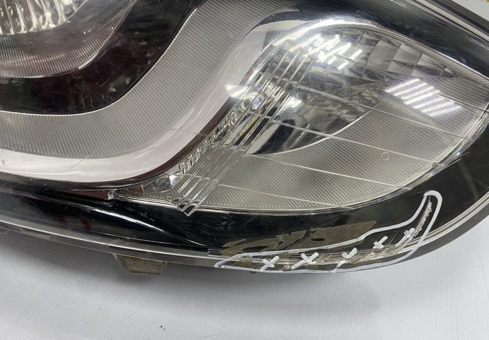 Фара правая Hyundai Solaris 1 дорестайлинг 2010 OEM 921024L000