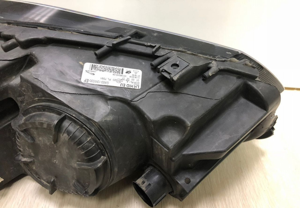 Фара левая ксенон Jaguar XF (15>) oem gx6313w030d ( трещ.) (слом.корп.) Фара левая ксенон Jaguar XF (15>) oem gx6313w030d ( трещ.) (слом.корп.)