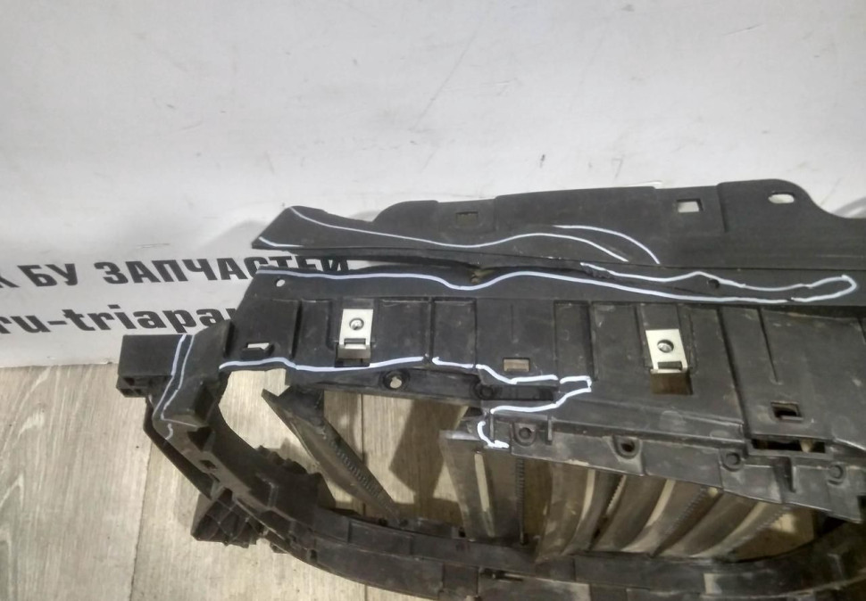 Жалюзи воздуховода бу BMW X3 G01 OEM 51137497227