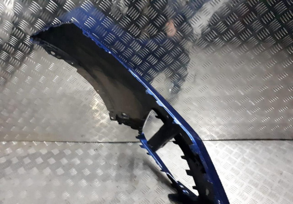 Бампер передний Volkswagen Touareg 3 oem 760807221