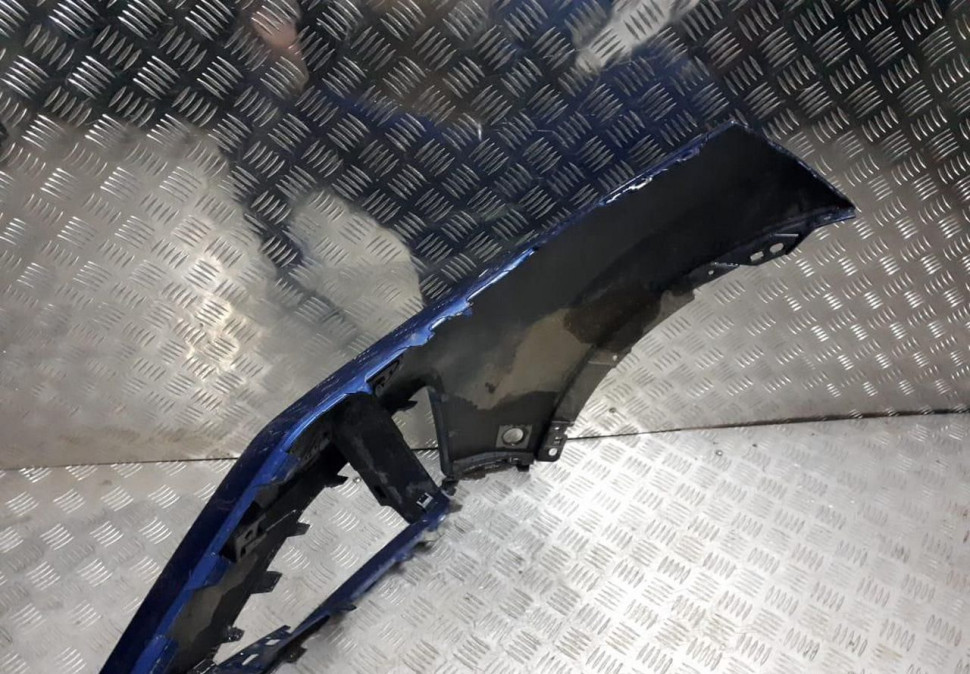 Бампер передний Volkswagen Touareg 3 oem 760807221