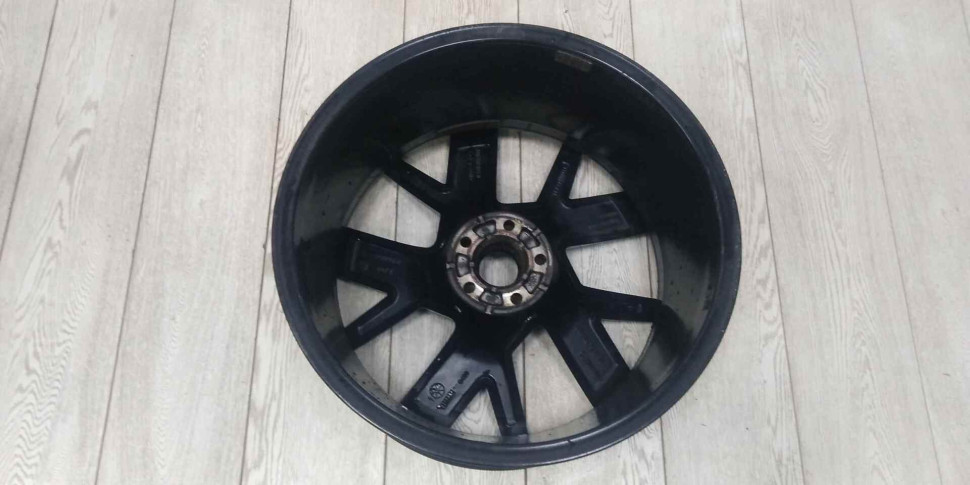 Диск литой R20 Volkswagen Touareg 3 2018 oem 760601025R