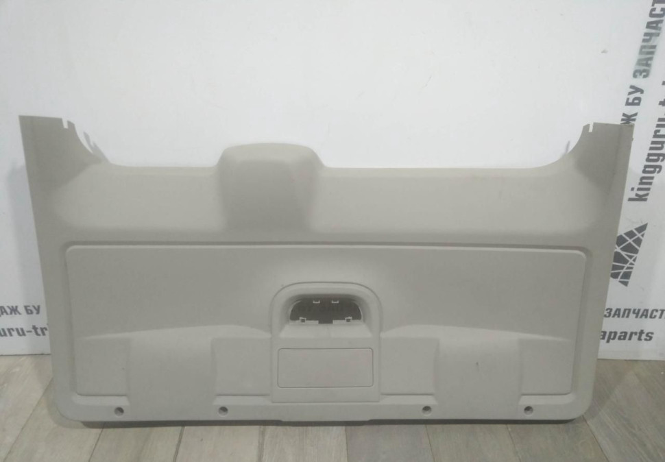 Обивка крышки багажника бу Chrysler Grand Voyager рестайлинг