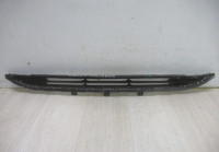 Решетка переднего бампера Hyundai Solaris 2 oem 86561H5000