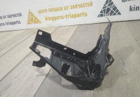 Кронштейн под фару правый бу BMW X2 F39 OEM 51647342502