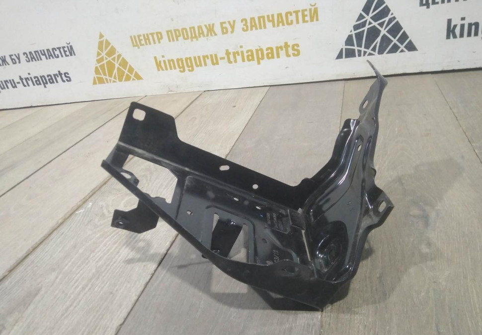Кронштейн под фару правый бу BMW X2 F39 OEM 51647342502 Кронштейн под фару правый бу BMW X2 F39 OEM 51647342502