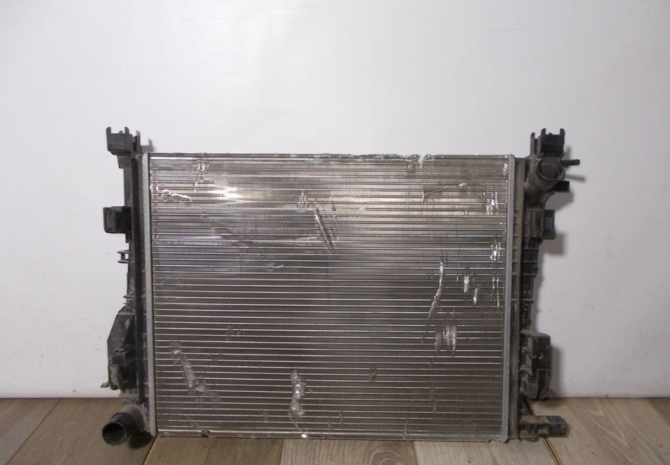 Радиатор охлаждения бу Renault Logan 2 OEM 214105731R