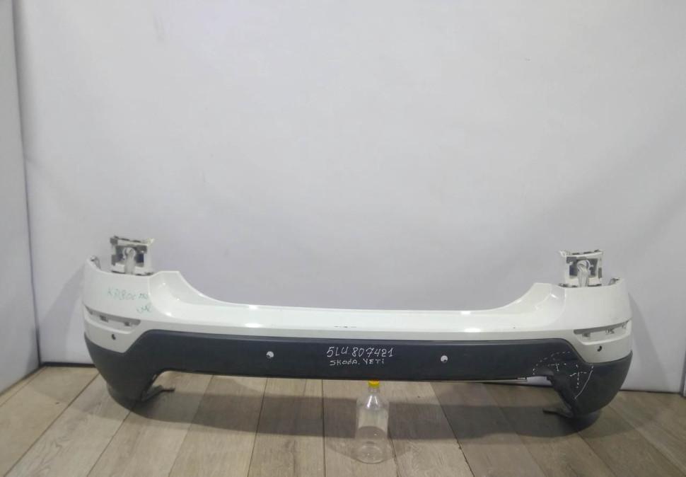 Бампер задний бу Skoda Yeti рестайлинг OEM 5LU807421 (В)