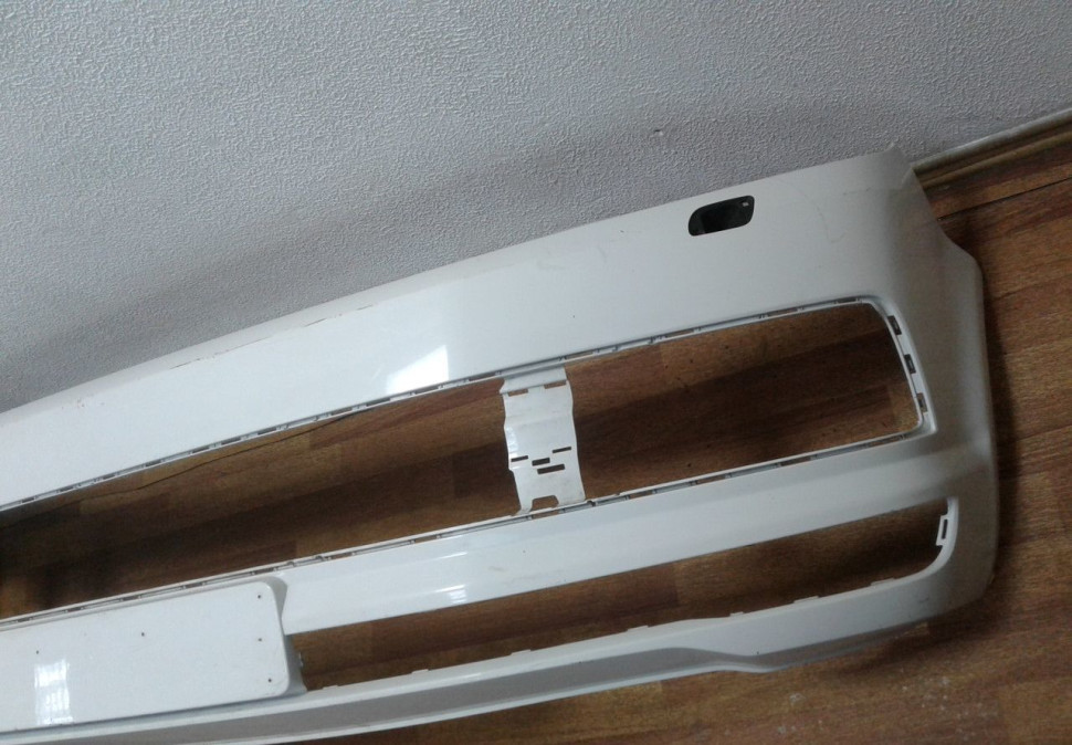 Бампер передний Volkswagen Transporter T6 (слом. часть) oem 7e5807221 Бампер передний Volkswagen Transporter T6 (слом. часть) oem 7e5807221