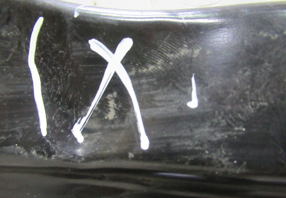 Кронштейн фары левый Volkswagen Polo oem 6R0805931A