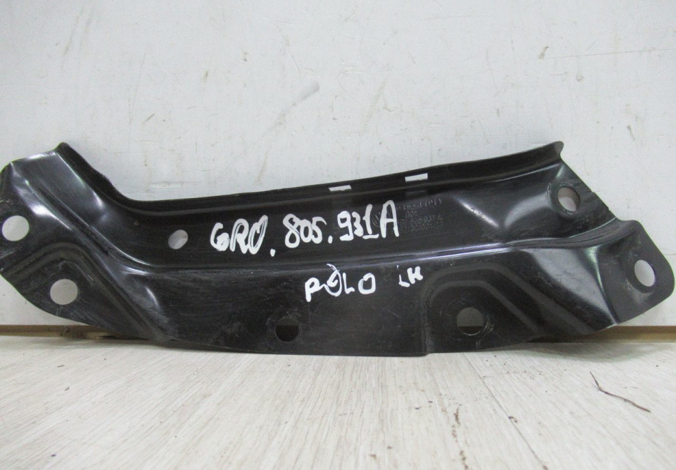 Кронштейн фары левый Volkswagen Polo oem 6R0805931A
