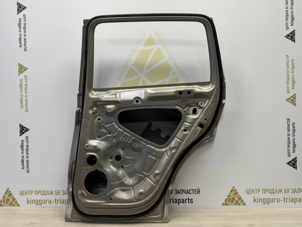 Дверь задняя правая Volkswagen Tiguan 2 2016 OEM 5NA833056L