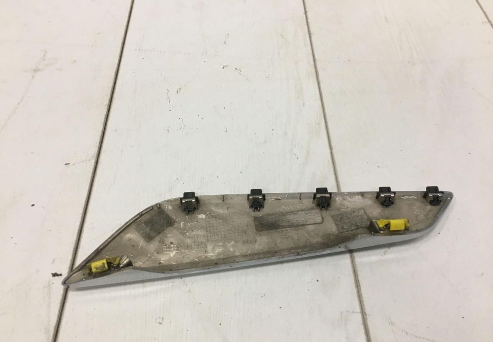 Накладка крыла передняя правая BMW 5 G30 OEM 51137349594