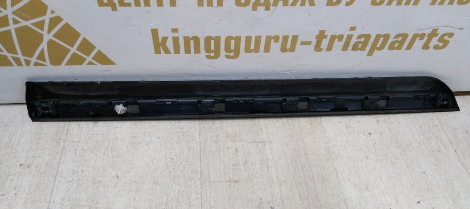 Молдинг двери задний левый Volkswagen Passat B8 2014> oem 3G0854949L