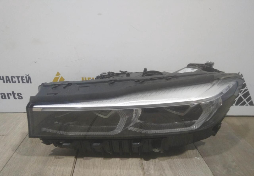Фара ЛЭД LED адаптивная левая бу BMW 7 G11 рестайлинг OEM 63119450225