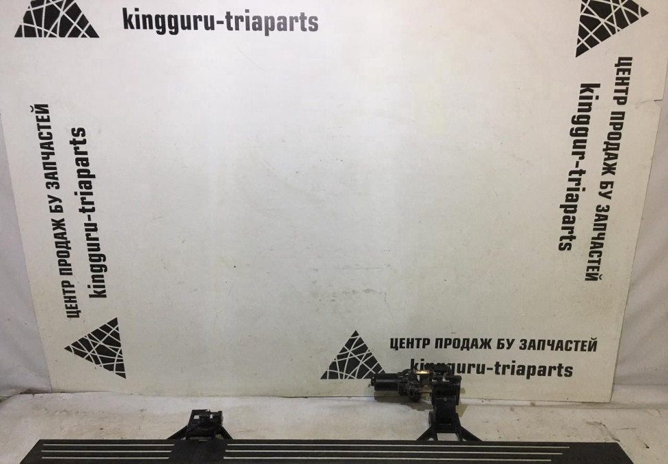 Подножка левая электрическая Range Rover 3 Vogue oem VPLMP0041 (скл-3)