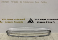 Накладка хром в решетку радиатора Volkswagen Touareg 1 oem 7L6807243B