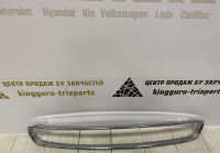 Накладка хром в решетку радиатора Volkswagen Touareg 1 oem 7L6807243B