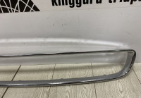 Накладка хром в решетку радиатора Volkswagen Touareg 1 oem 7L6807243B