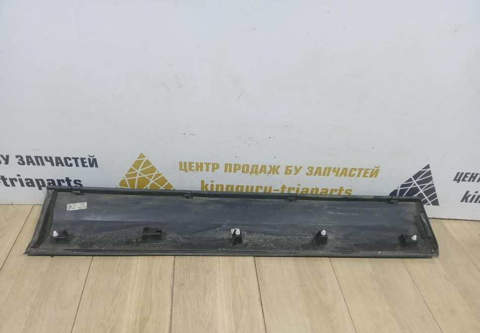 Молдинг двери передний правый бу Skoda Karoq OEM 57A854940