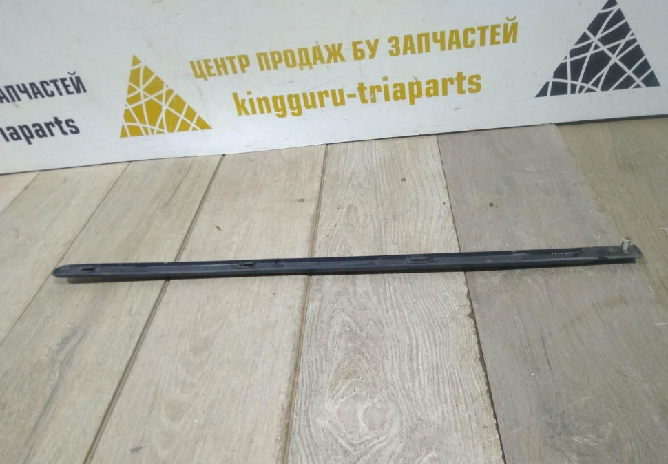 Молдинг двери задний левый бу Renault Logan 1 OEM 8200209882