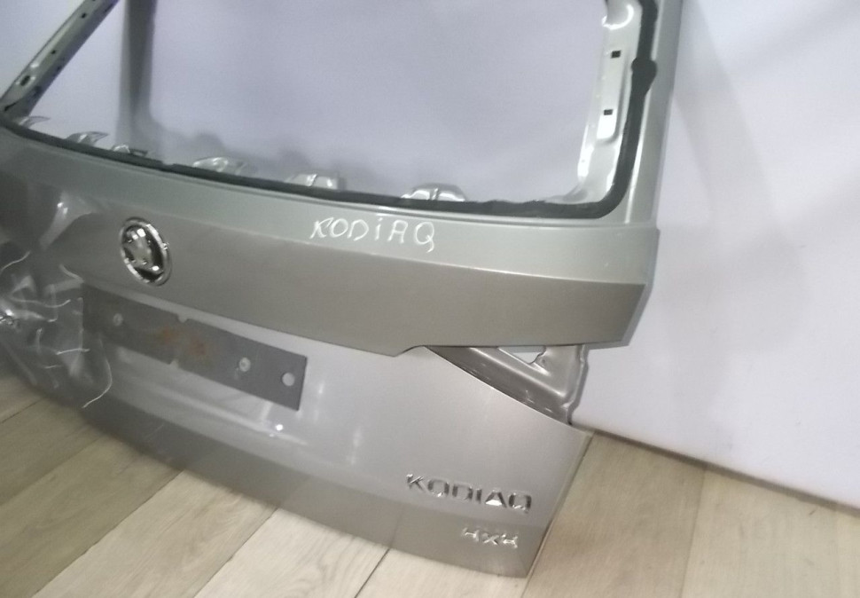 Крышка багажника бу Skoda Kodiaq OEM 565827025A