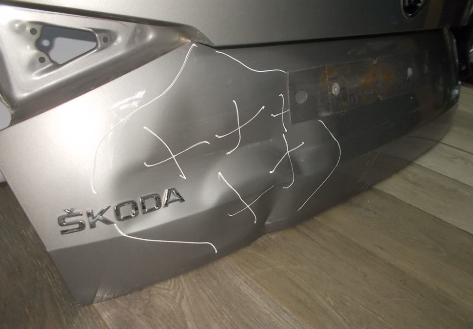 Крышка багажника бу Skoda Kodiaq OEM 565827025A