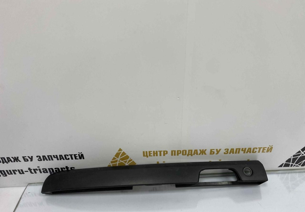 Молдинг задней двери левый Renault Dokker OEM 908513120R