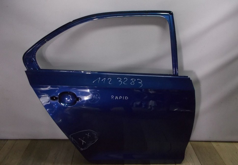 Дверь задняя правая бу Skoda Rapid OEM 5JA833052B