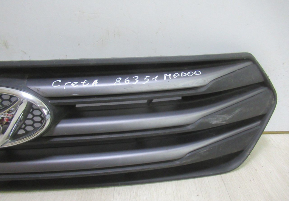 Решетка радиатора Hyundai Creta oem 86351M0000 (потертости) (скл-3)