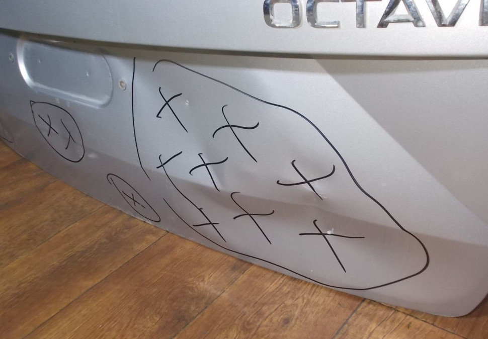 Крышка багажника бу Skoda Octavia A7 рестайлинг OEM 5E9827023B