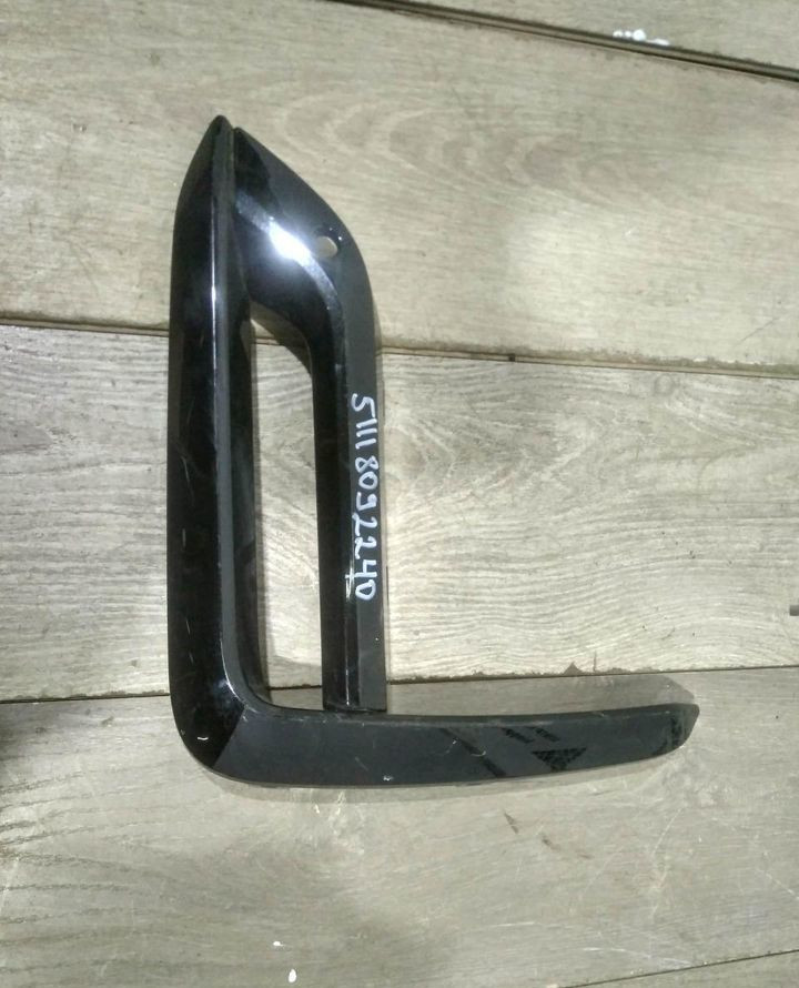 Накладка переднего бампера правая бу BMW X6 G06 M-Pack OEM 51118092240