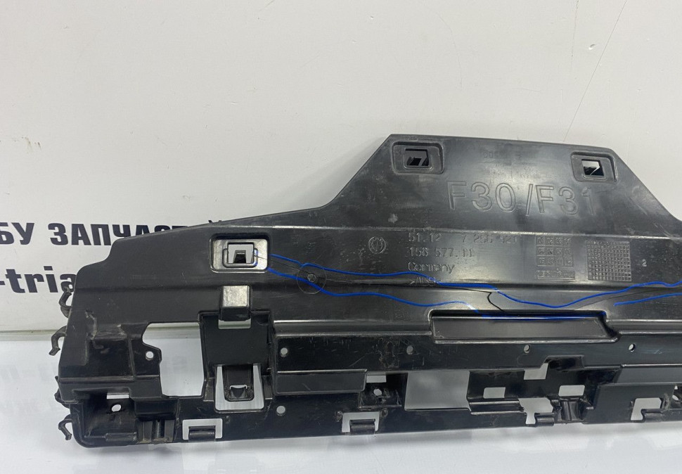 Кронштейн заднего бампера нижний BMW 3 F30 OEM 51127256921 Кронштейн заднего бампера нижний BMW 3 F30 OEM 51127256921