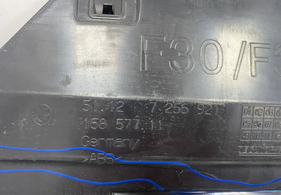 Кронштейн заднего бампера нижний BMW 3 F30 OEM 51127256921 Кронштейн заднего бампера нижний BMW 3 F30 OEM 51127256921