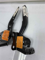 Петли капота левая правая Toyota Corolla 150 OEM 5341012550 5342012520