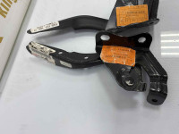 Петли капота левая правая Toyota Corolla 150 OEM 5341012550 5342012520