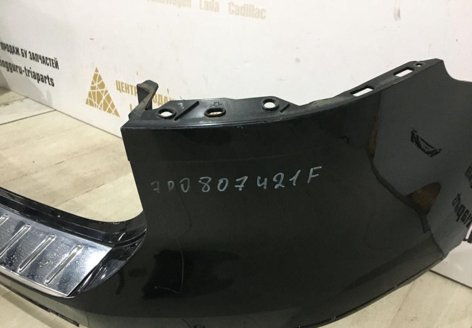 Бампер задний Volkswagen Touareg 2 NF рест 2014-2018 oem 7P6807421