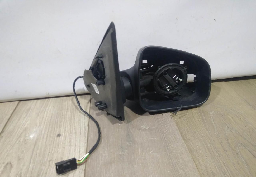 Корпус зеркала правый 9 пин бу Renault Logan 2 OEM 963016591R