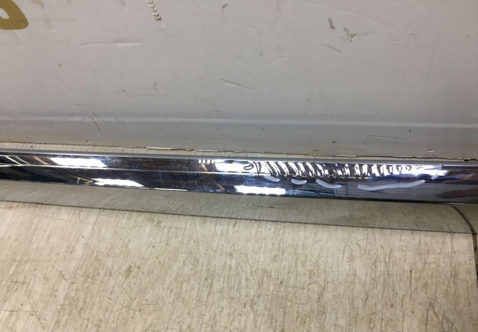 Молдинг двери задней правой BMW 7 G12 OEM 51137364354 Молдинг двери задней правой BMW 7 G12 OEM 51137364354