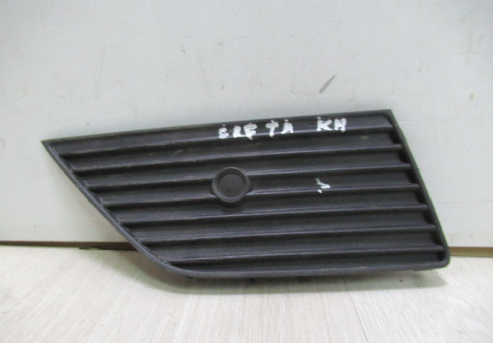Заглушка заднего бампера правая Hyundai Creta oem 86622M0000