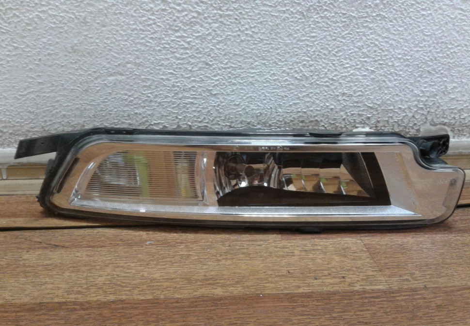 Фара Птф правая Volkswagen Passat B8 oem 3g0941662