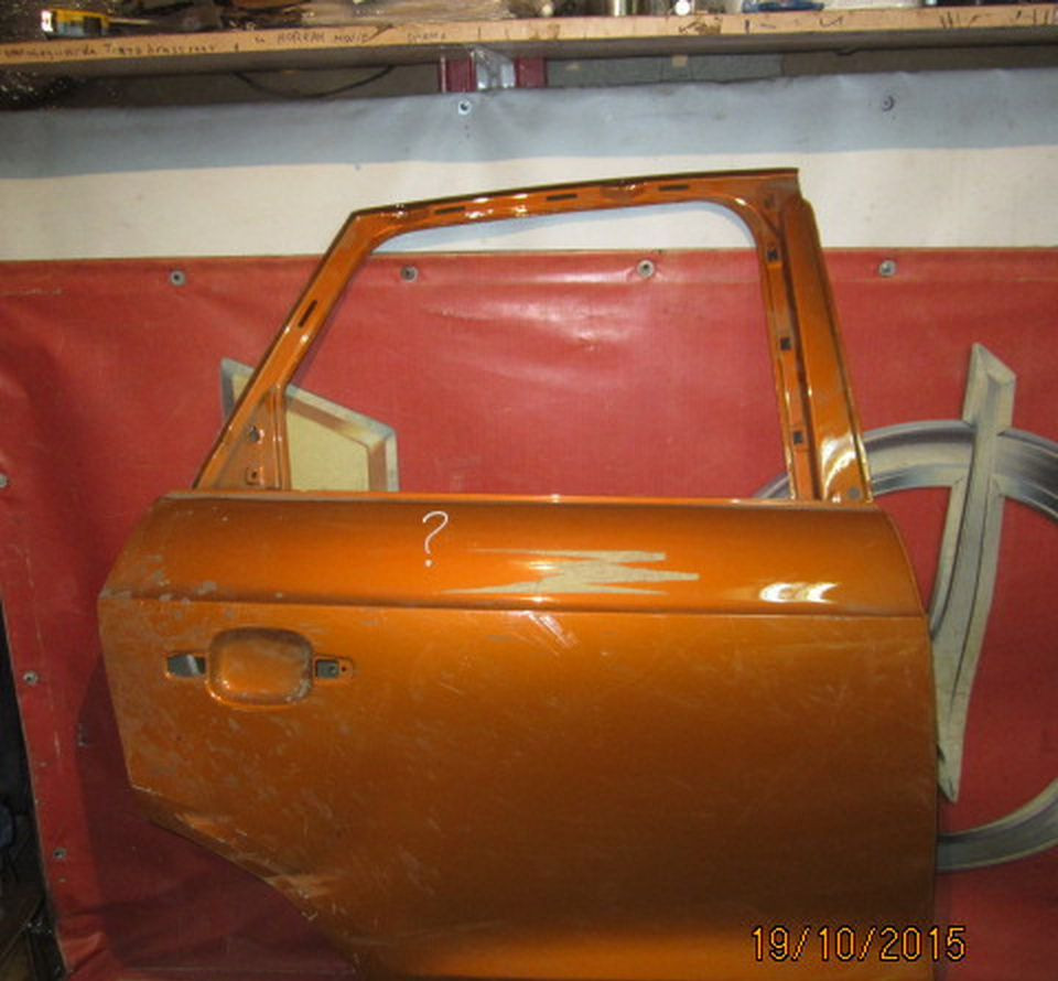 Дверь задняя правая Audi Q3 8U oem 8U0833052 (скл-3)