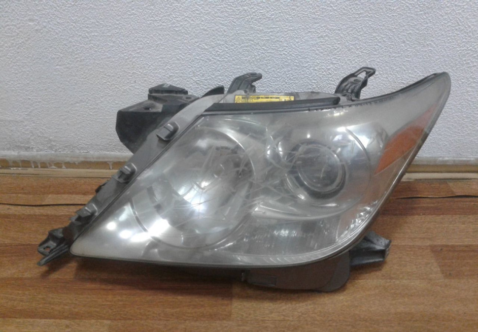 Фара левая Lexus LX (07-12) ксенон (дефект стекла) (скл-3)