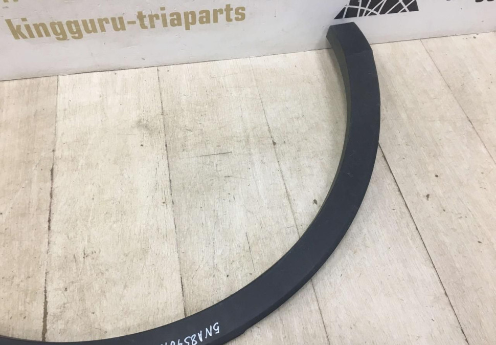 Расширитель крыла задний левый Volkswagen Tiguan 2  2017 oem 5NA854819L