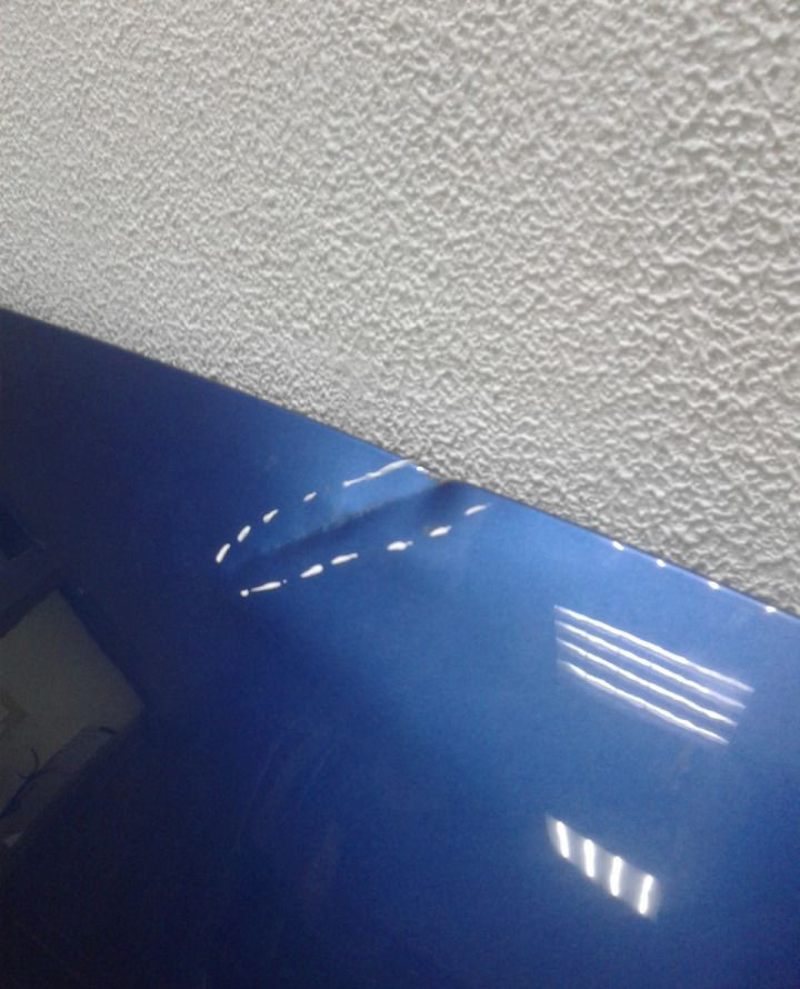 Капот Volvo XC60 2 (мал. вмятина) Капот Volvo XC60 2 (мал. вмятина)