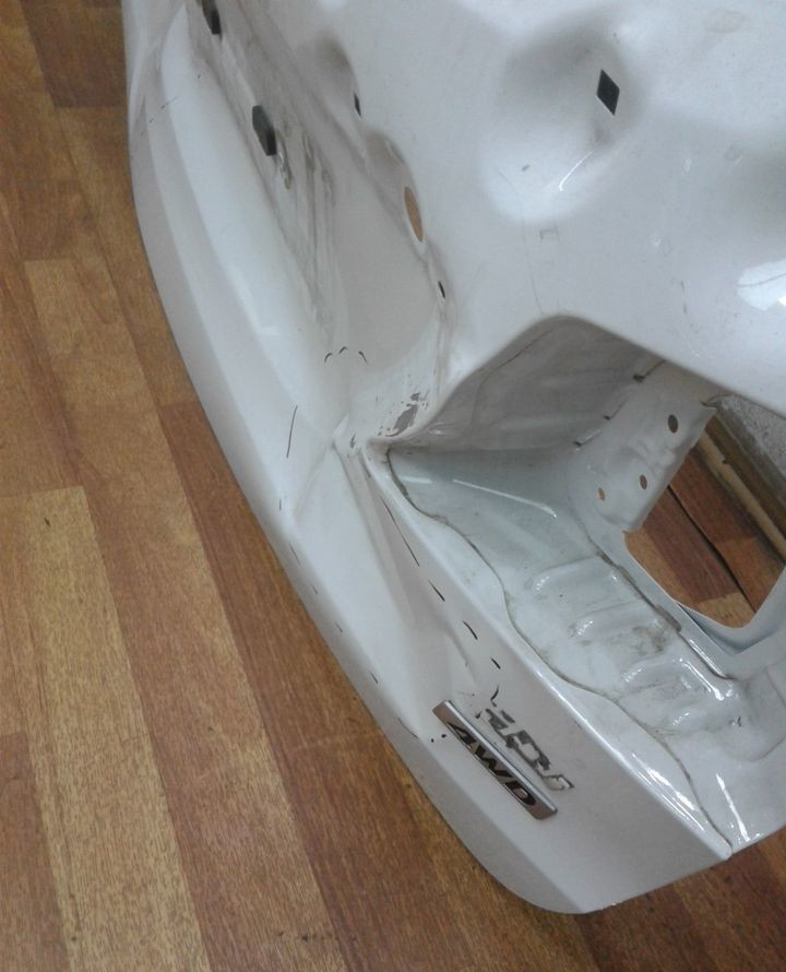 Крышка багажника Hyundai Grand Santa Fe 3 oem 73700B8120 (вмятины) (скл-3) Крышка багажника Hyundai Grand Santa Fe 3 oem 73700B8120 (вмятины) (скл-3)