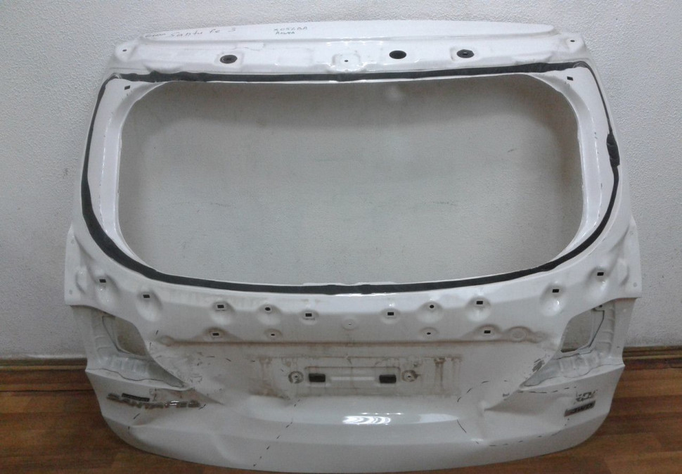 Крышка багажника Hyundai Grand Santa Fe 3 oem 73700B8120 (вмятины) (скл-3)