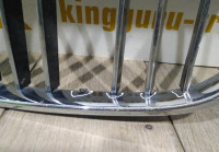 Молдинг решетки радиатора левая бу BMW 7 G11 OEM 51137357011