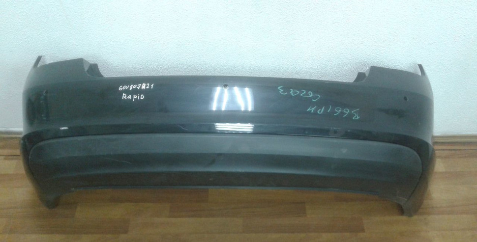 Бампер задний бу Skoda Rapid OEM 60U807421 (В)